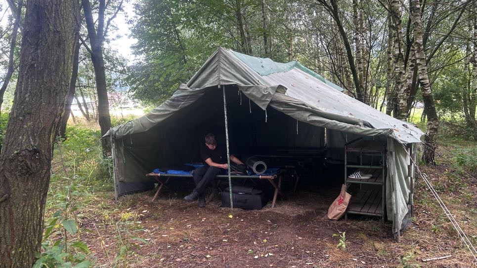 oboz-survival-pole-namiotowe